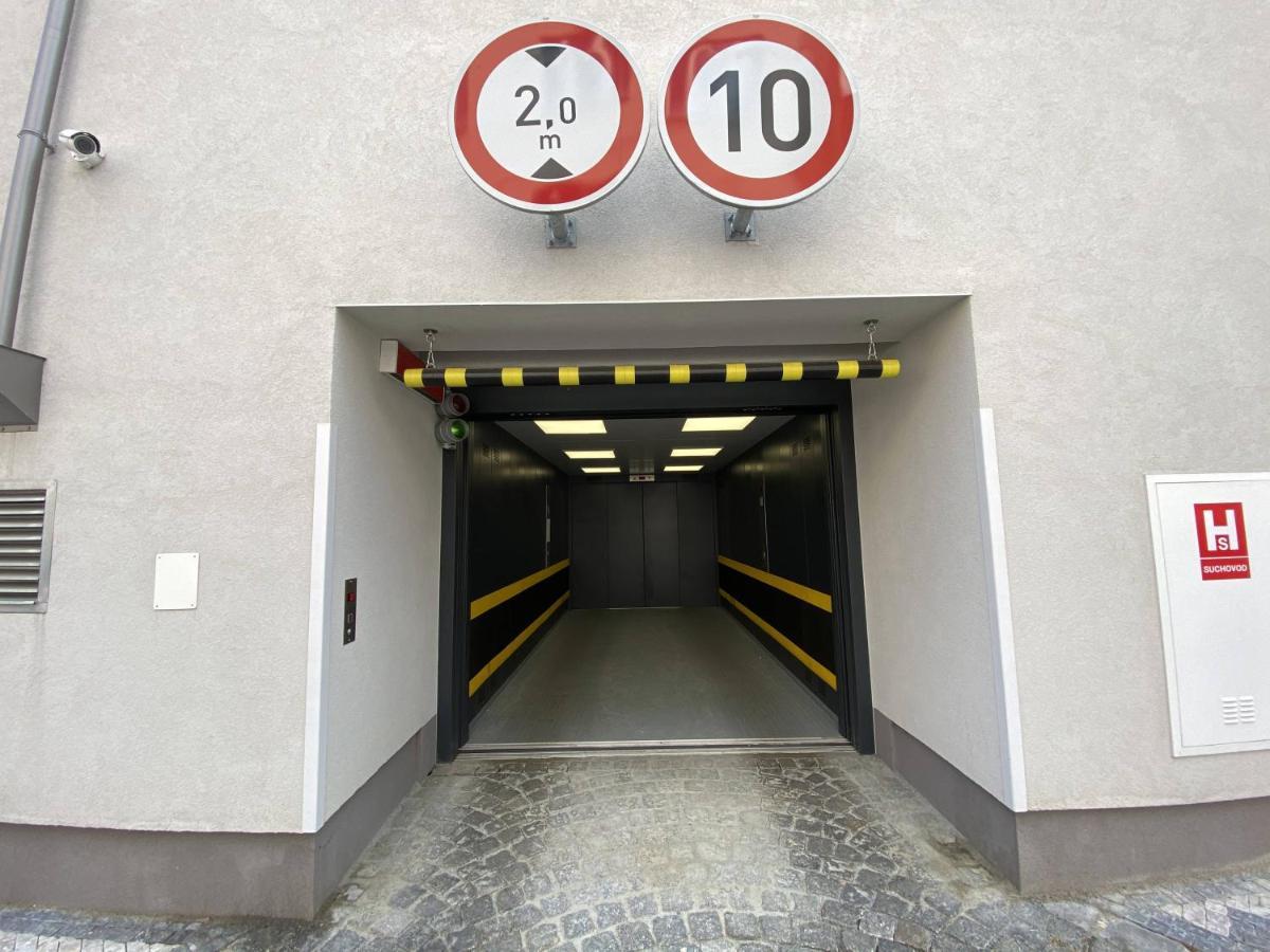 Seven Days Smichov Διαμέρισμα Πράγα Εξωτερικό φωτογραφία